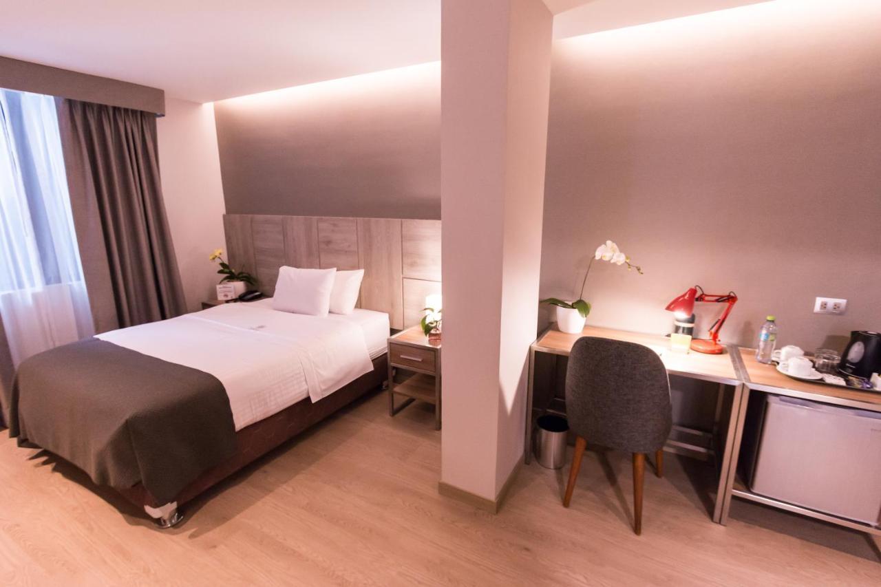 Hotel Surya Lima Extérieur photo